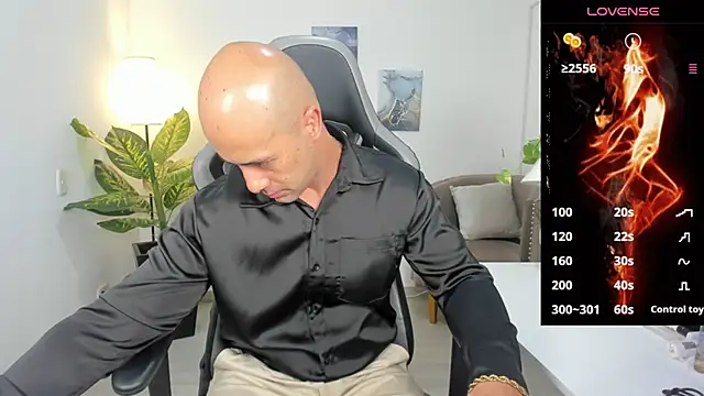 ryan master  online show from December 21, 10:17 am