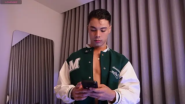 Dammon Stallion online show from March 21, 11:41 pm