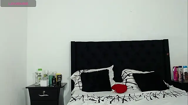 Beautifulkattia online show from December 30, 8:04 pm