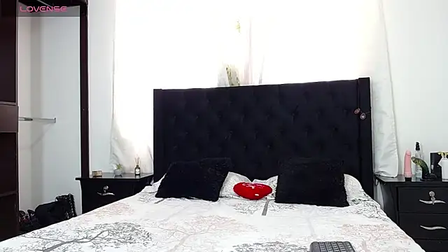 Beautifulkattia online show from February 23, 8:11 pm