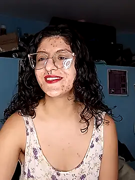 Snapshot of LoveElectra chatting on December 31, 8:02 pm LoveElectra online show from December 31, 8:02 pm