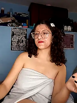 LoveElectra online show from January 4, 3:28 pm