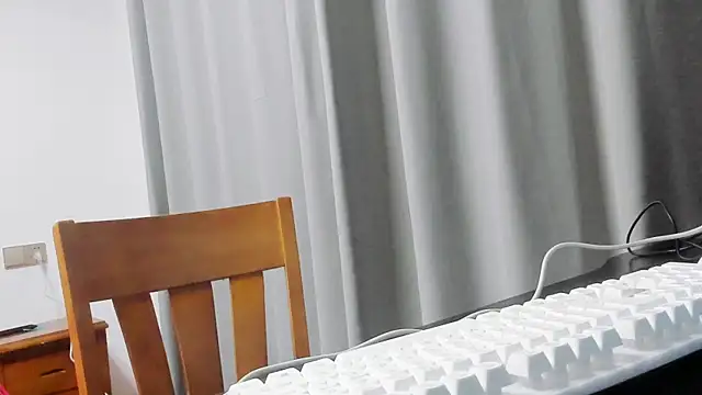 Snapshot of gunian chatting on March 14, 1:46 pm gunian online show from March 14, 1:46 pm