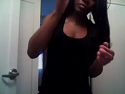 Snapshot of LuckiXCX chatting on January 11, 10:26 pm LuckiXCX online show from January 11, 10:26 pm