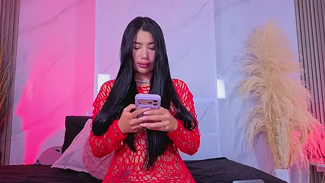 Snapshot of Chlooee__ chatting on May 14, 5:09 pm Chlooee online show from May 14, 5:09 pm