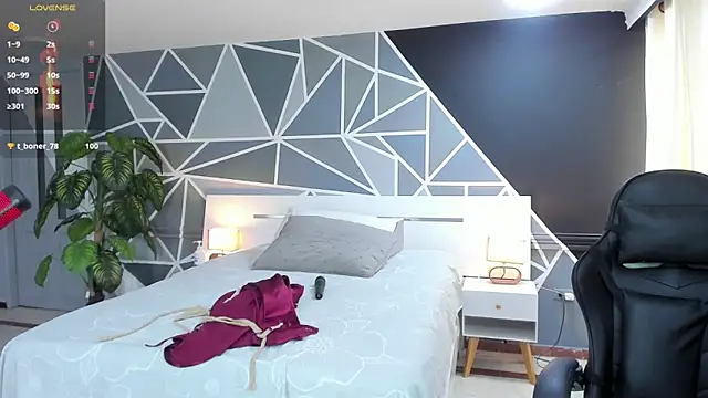 Snapshot of Lucifer_shadow chatting on February 11, 6:55 pm Lucifer shadow online show from February 11, 6:55 pm