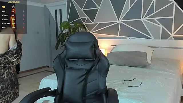 Snapshot of Lucifer_shadow chatting on February 13, 12:43 pm Lucifer shadow online show from February 13, 12:43 pm