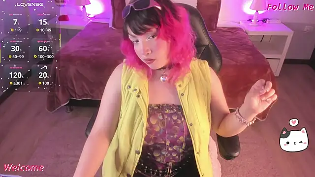 lady noize online show from December 16, 7:52 pm