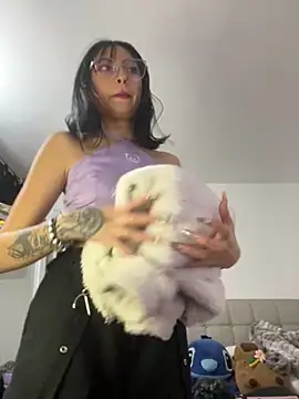 Any Roussee online show from September 18, 11:40 pm