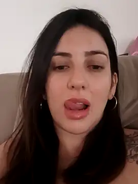 Bruninha77 online show from February 10, 6:45 pm