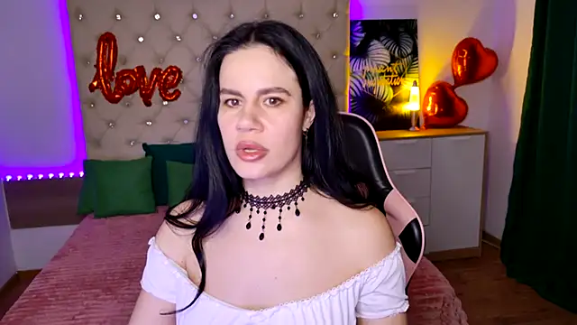 KattieSims online show from February 7, 7:40 am