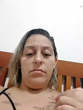 Snapshot of baixinhaloira chatting on December 27, 3:31 am baixinhaloira online show from December 27, 3:31 am