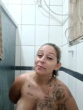 baixinhaloira online show from March 22, 9:56 am