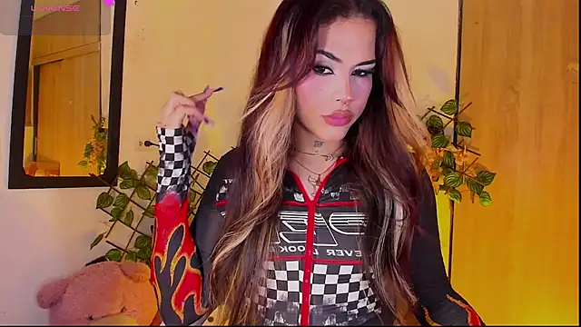 Samuel Hilton online show from April 8, 6:24 am