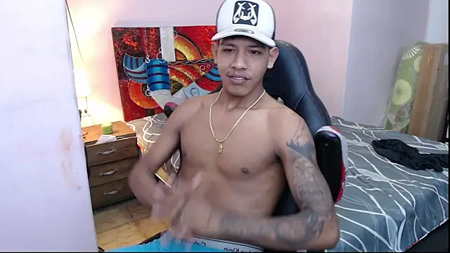 Snapshot of mr_stiven_ chatting on February 5, 8:54 am mr stiven  online show from February 5, 8:54 am