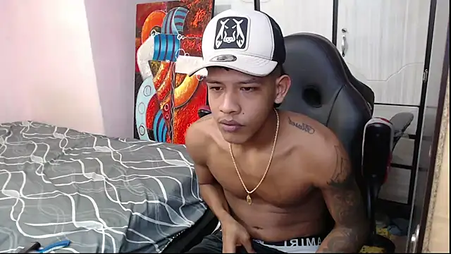 Snapshot of mr_stiven_ chatting on February 7, 8:44 am mr stiven  online show from February 7, 8:44 am