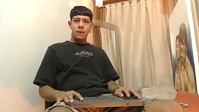 Snapshot of mr_stiven_ chatting on November 3, 2:24 am mr stiven  online show from November 3, 2:24 am