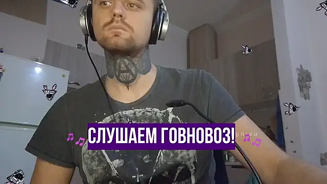 Snapshot of HappyZebra13 chatting on January 23, 3:54 pm HappyZebra13 online show from January 23, 3:54 pm