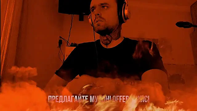 Snapshot of HappyZebra13 chatting on February 17, 12:27 pm HappyZebra13 online show from February 17, 12:27 pm