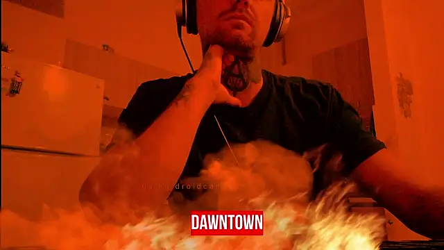 Snapshot of HappyZebra13 chatting on February 18, 8:03 pm HappyZebra13 online show from February 18, 8:03 pm