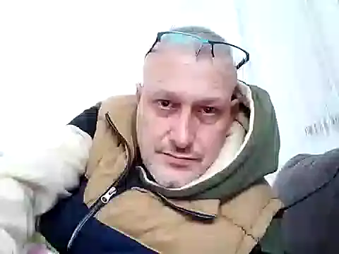 Snapshot of Husoban chatting on November 1, 11:56 am Husoban online show from November 1, 11:56 am