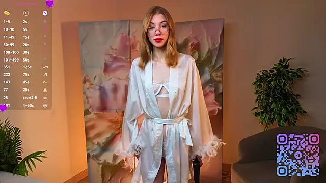 Snapshot of UdelaAllston chatting on November 27, 11:12 am UdelaAllston online show from November 27, 11:12 am