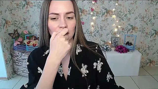 Lina Star S online show from February 22, 10:29 am