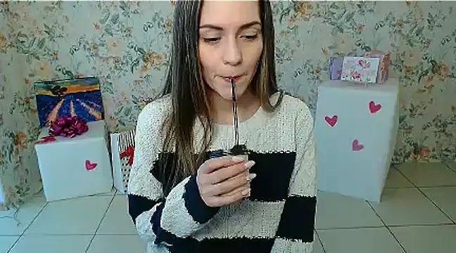 Lina Star S online show from March 12, 7:13 am