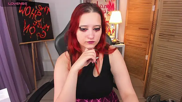 Snapshot of RachelPirce chatting on February 9, 9:05 am RachelPirce online show from February 9, 9:05 am