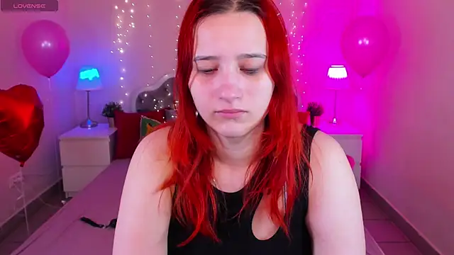 Snapshot of RachelPirce chatting on February 11, 2:03 am RachelPirce online show from February 11, 2:03 am