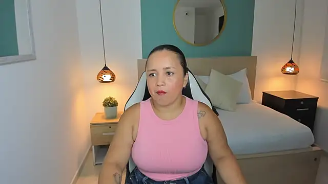 linda rios  online show from January 11, 6:54 pm