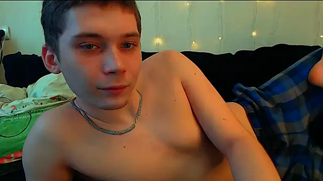 Snapshot of __sugarrebit chatting on December 19, 8:23 am sugarrebit online show from December 19, 8:23 am