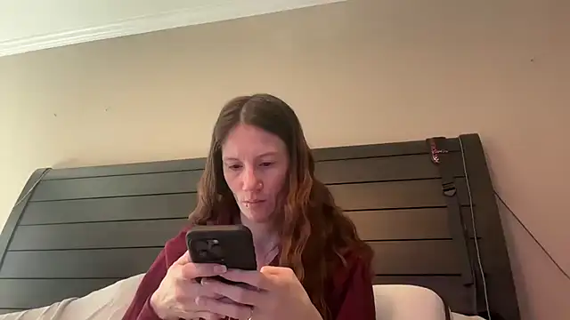 Snapshot of yourstrulylivy69 chatting on January 28, 2:42 pm yourstrulylivy69 online show from January 28, 2:42 pm