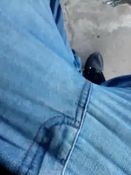 Snapshot of Pretordr chatting on March 13, 2:33 pm Pretordr online show from March 13, 2:33 pm