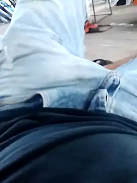 Snapshot of Pretordr chatting on March 19, 2:46 pm Pretordr online show from March 19, 2:46 pm