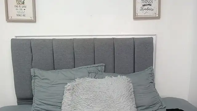 sasi luna online show from March 3, 8:32 pm