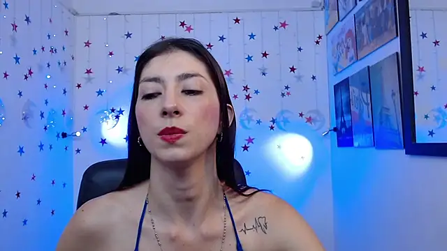Snapshot of aitana_ag chatting on February 19, 6:21 pm aitana ag online show from February 19, 6:21 pm