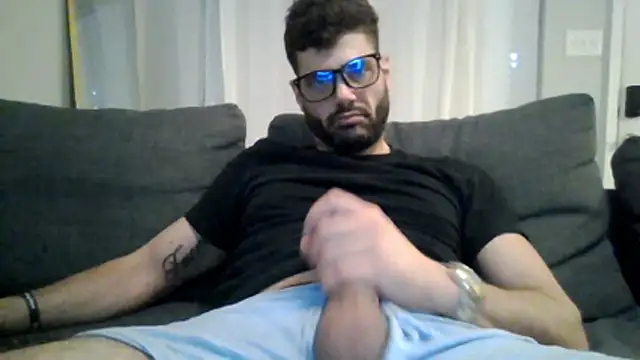 Snapshot of Strokeking4u chatting on February 10, 7:45 am Strokeking4u online show from February 10, 7:45 am