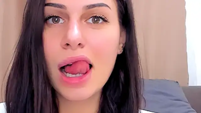 Carry magic online show from December 14, 5:03 pm