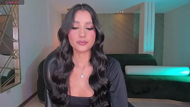 BellaCarteer  online show from February 24, 1:09 pm