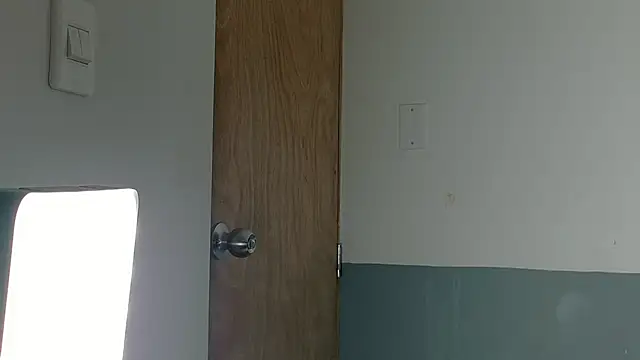 Snapshot of kinkyandsavage chatting on February 14, 7:32 pm kinkyandsavage online show from February 14, 7:32 pm