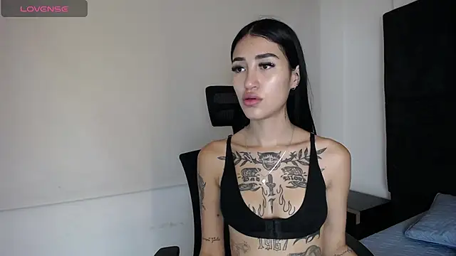 Cassie howard  online show from December 24, 5:16 am