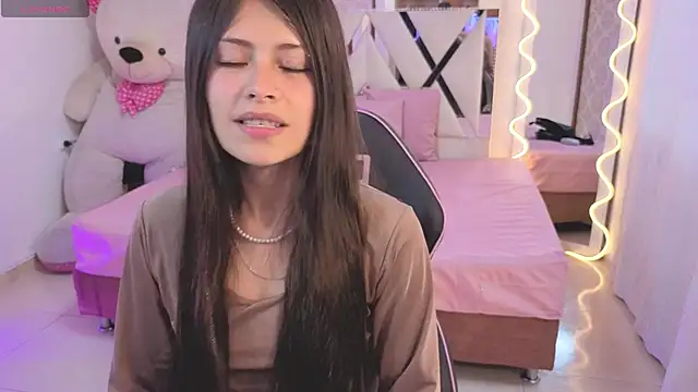 Snapshot of kittystart_tay chatting on November 29, 7:28 pm kittystart tay online show from November 29, 7:28 pm