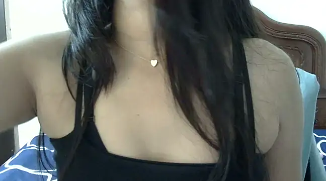 Snapshot of AniHeart chatting on January 20, 3:37 am AniHeart online show from January 20, 3:37 am