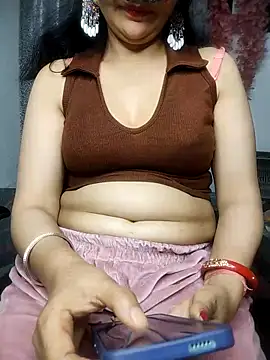 Snapshot of sexy_bhabhi69 chatting on March 18, 5:31 pm sexy bhabhi69 online show from March 18, 5:31 pm
