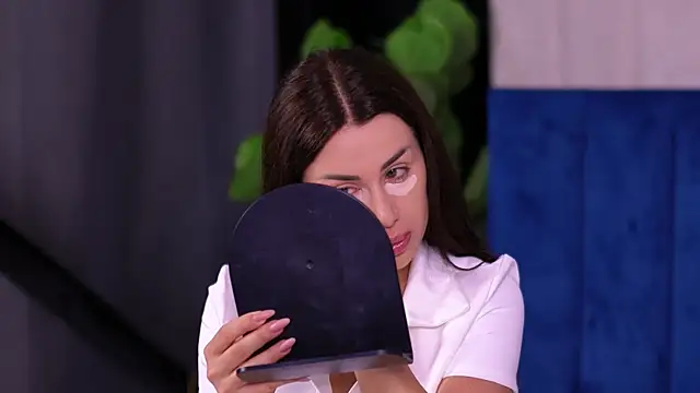 Jenna Day online show from July 10, 6:28 am
