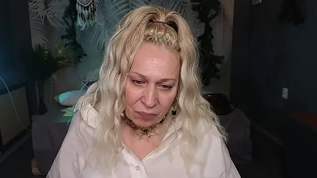 Snapshot of Penelope_Pinky chatting on January 20, 8:29 pm Penelope Pinky online show from January 20, 8:29 pm