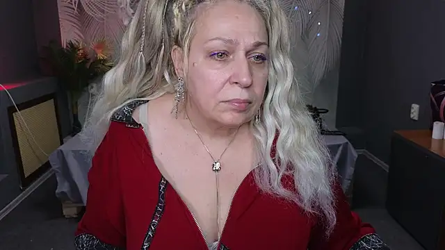 Snapshot of Penelope_Pinky chatting on January 30, 2:15 pm Penelope Pinky online show from January 30, 2:15 pm