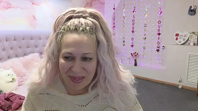 Snapshot of Penelope_Pinky chatting on March 21, 7:11 am Penelope Pinky online show from March 21, 7:11 am