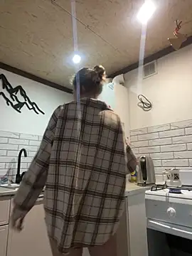 Snapshot of mi_michelle chatting on February 4, 6:25 am mi michelle online show from February 4, 6:25 am